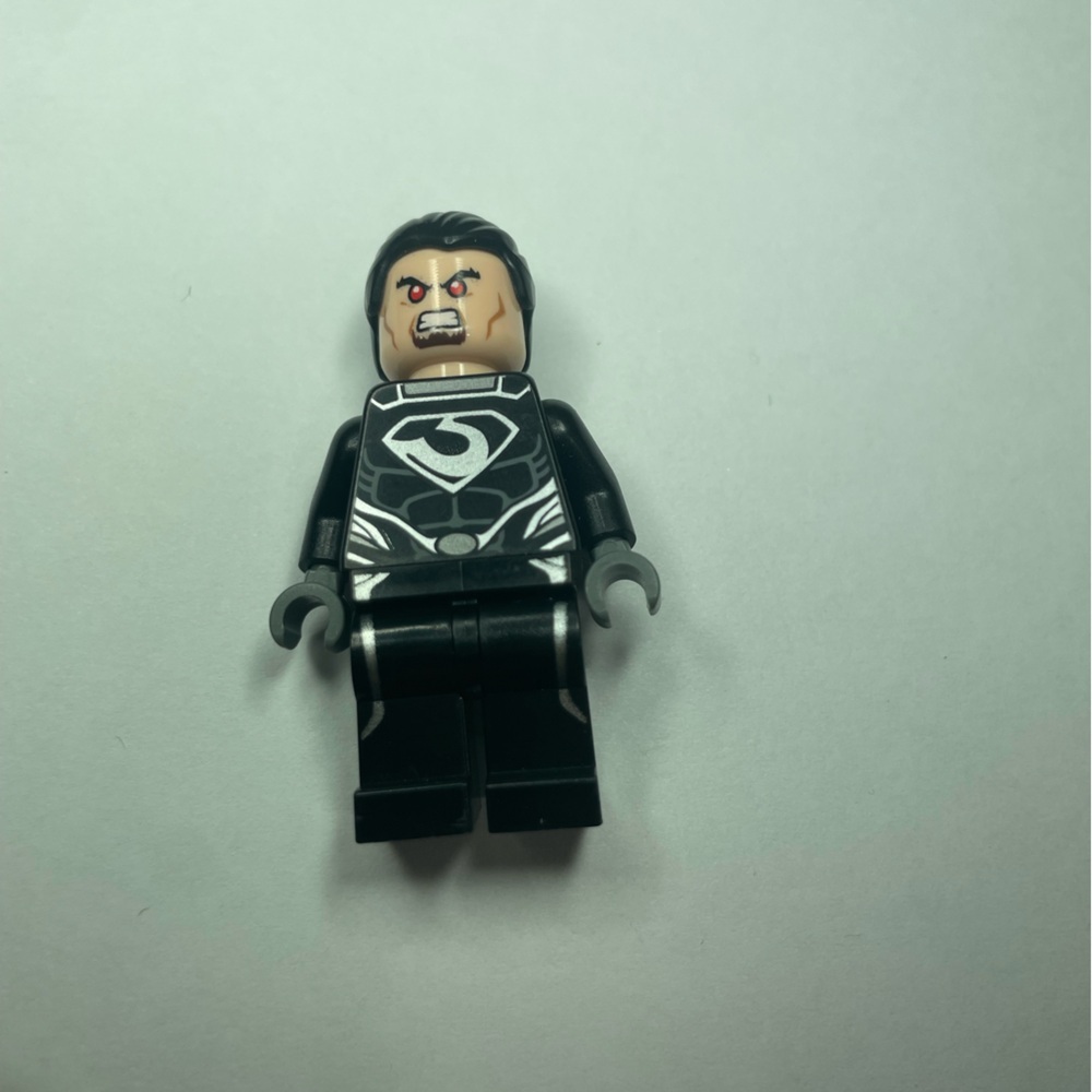 LEGO Super Heroes General Zod Minifigure 76002 Superman Metropolis Showdown